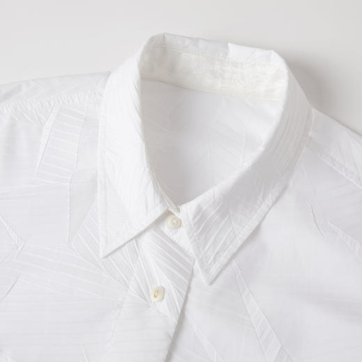 谜底白衬衣长袖女2025秋季新品通勤风果实扣大廓形衬衫253MC1017 商品图3