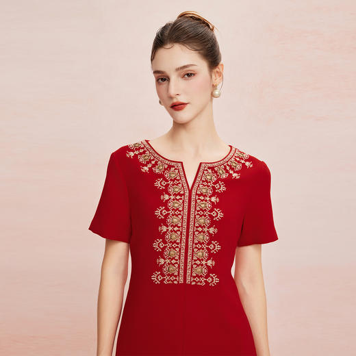 QF8E2斯尔丽25夏季新款轻奢精致绣花钉珠身型宴会新婆婆礼服式连衣裙 商品图2