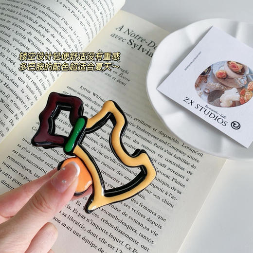 【醒粉福利7.9元3个】【多巴胺可爱小狗抓夹】戴上好有少女感‼轻轻一夹，头发瞬间变得整齐有型。 商品图9