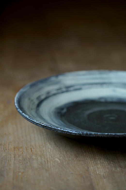 尾形笃24黑地刷毛目｜特大皿 商品图5