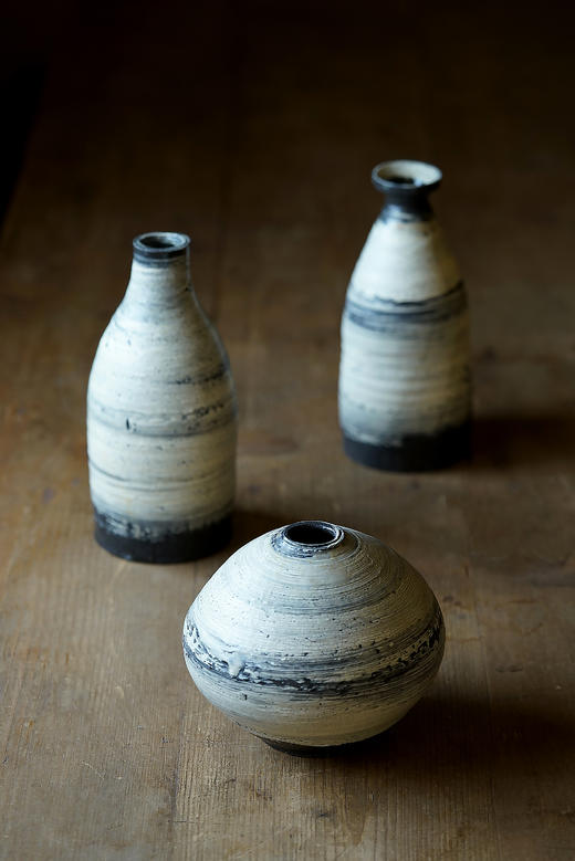 尾形笃29黑地刷毛目｜花器 商品图0