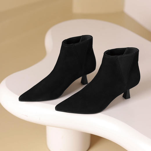 westory2024年秋冬新款优雅风细中高跟百搭短靴切尔西S24DS84521 商品图0