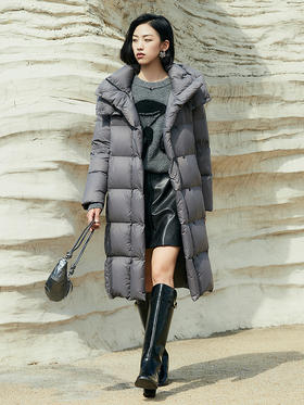 灰色长款连帽羽绒服 廓形宽松过膝外套 冬季加厚保暖设计感方格压纹面包服