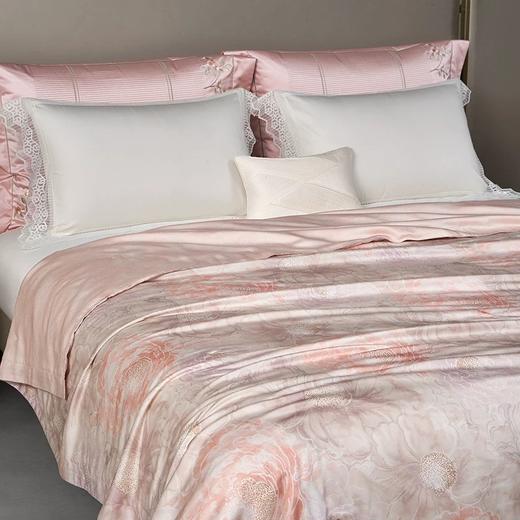 whinny/惠谊 清新莱赛尔纤维天丝™印花抗菌纤维夏被 盛世繁花 商品图1