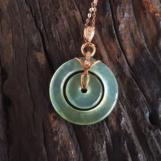 【天然正品】A货翡翠AU750玫瑰金镶钻镶天然冰种双平安扣翡翠吊坠项链34.1*23.4*2.8MM（皆取最大值）女士现售价：2480！280325AH68 商品图3