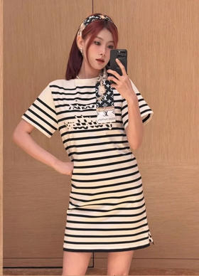 驴家25早春条纹连衣裙（TM）