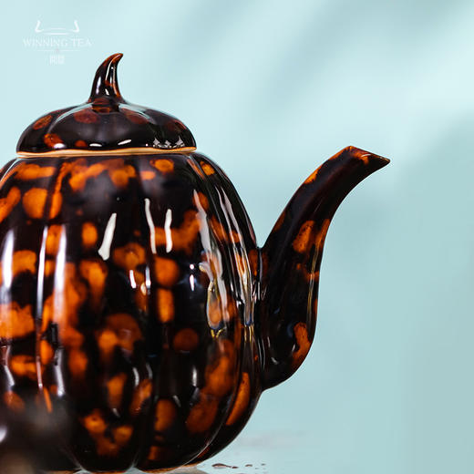 问鼎虎斑天目瓜棱壶 商品图4