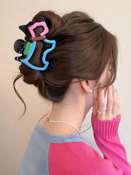 【醒粉福利7.9元3个】【多巴胺可爱小狗抓夹】戴上好有少女感‼轻轻一夹，头发瞬间变得整齐有型。 商品图5