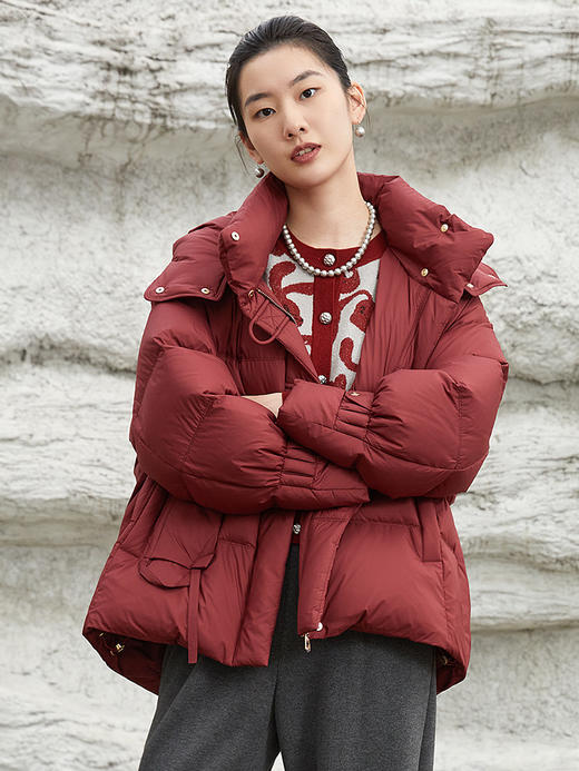 【冬季保暖神器】复古酒红色短款羽绒服女 连帽不可拆卸 90 白鸭绒填充 宽松显瘦面包服 防风抗寒外套 商品图0