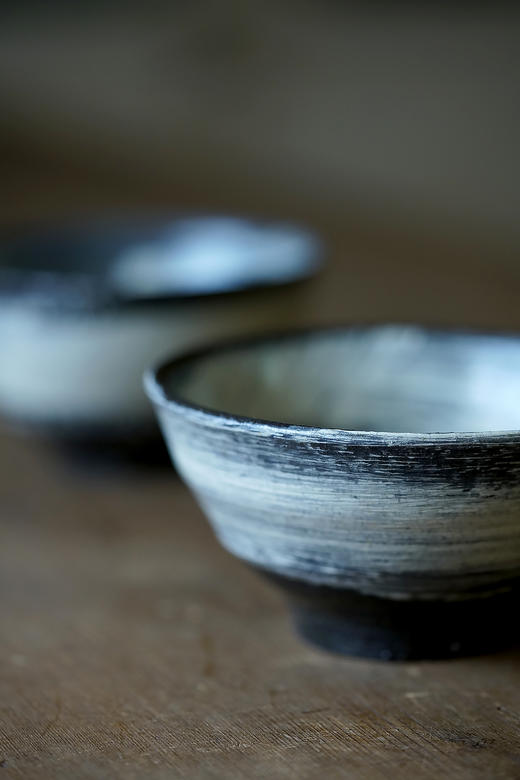 尾形笃03黑地刷毛目｜饭碗 商品图2