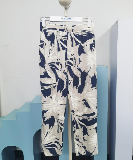 【满印花朵莫代尔七分】SCHIESSER德国舒雅女士mix&reiax满印花朵轻松居家款家居7分裤莫代尔面料61/25845P 商品图2