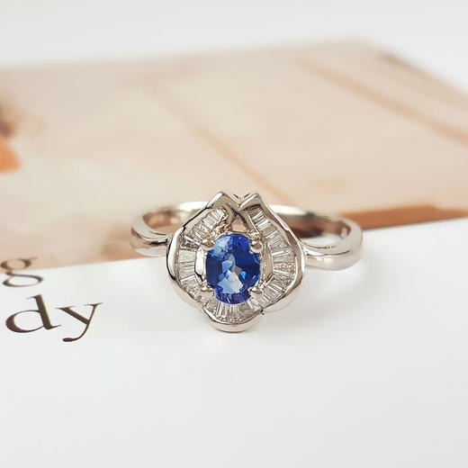 【天然正品】A货翡翠PT900铂金镶钻镶天然近50分矢车菊蓝宝石戒指13号（戒圈可改）女士现售价：2380！160525NJM52 商品图2