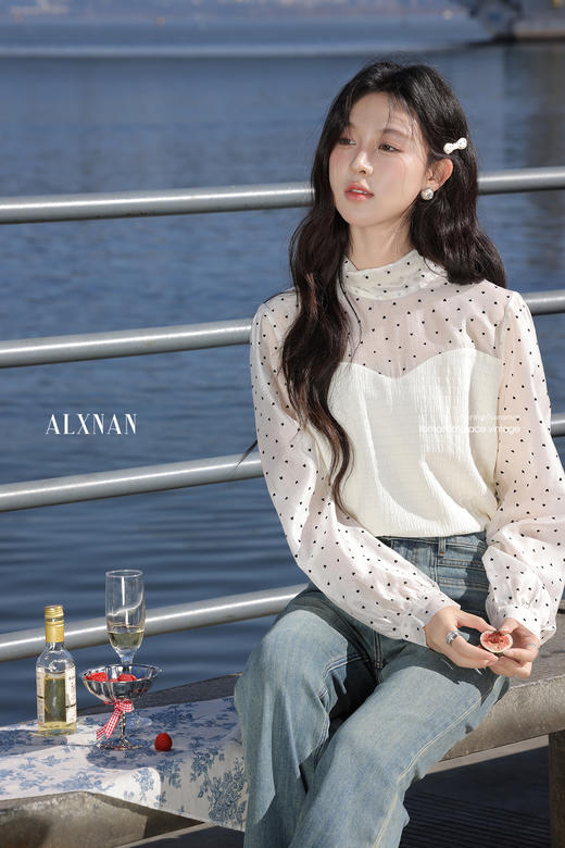 鹿向南「白茶月光」白杏色法式气质甜美波点衬衫女夏拼接防晒上衣L529168 商品图5