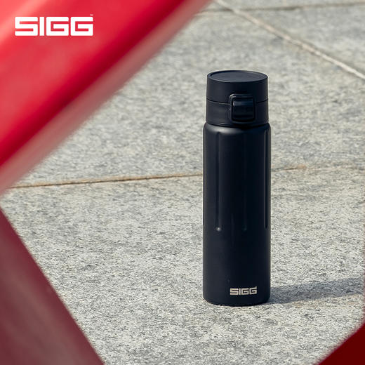 SIGG宝石系列轻量真空保温杯 0.5L/1.1L（旋钮式） 商品图3