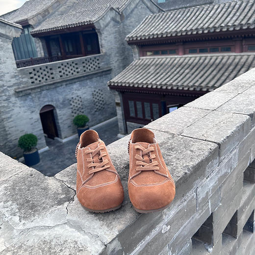 女式牛皮系带代休闲鞋 商品图4
