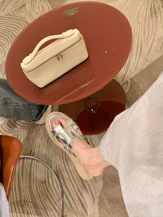 赵露思董洁推荐草编H拖纯皮凉鞋 商品图13