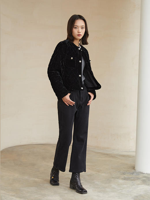 黑色丝绒菱格绗缝短款外套 圆领金属纽扣双口袋修身显瘦秋冬复古轻奢气质通勤保暖上衣 商品图1