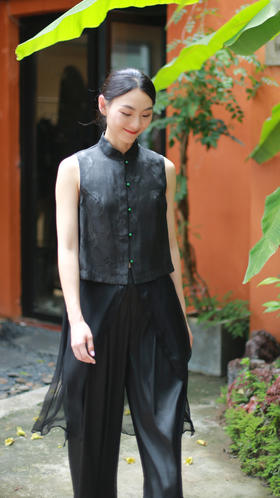 漫物记四经绞罗立领飘纱马甲xys-251