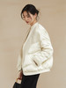 秋冬奶白缎面肌理 拼接毛绒盘扣羽绒服 宽松 V 领中式风休闲保暖短款外套 商品缩略图1