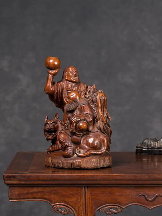 二十世纪	黄花梨木雕降龙伏虎罗汉摆件 商品图1