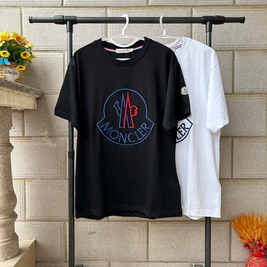 蒙口 2025年夏季两色新款刺绣大标英文字母刺绣刺绣情侣短袖 商品图1