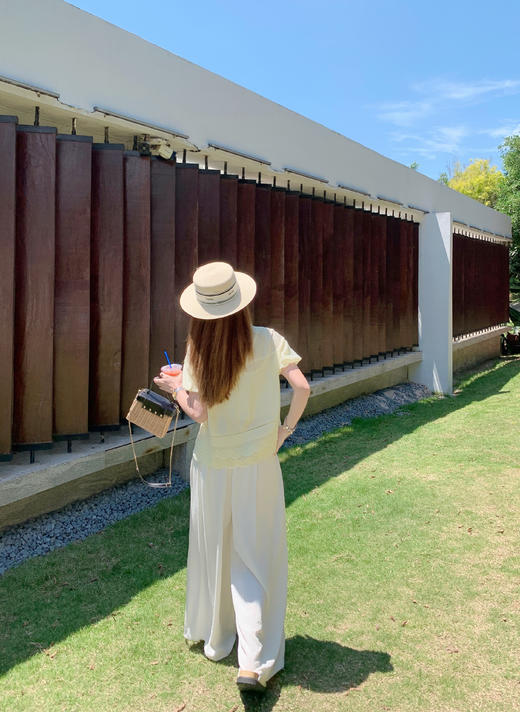 【169元任选2件】新品现货秒杀！卖完下架不再补 ！蕾丝拼接短袖衬衫 商品图12