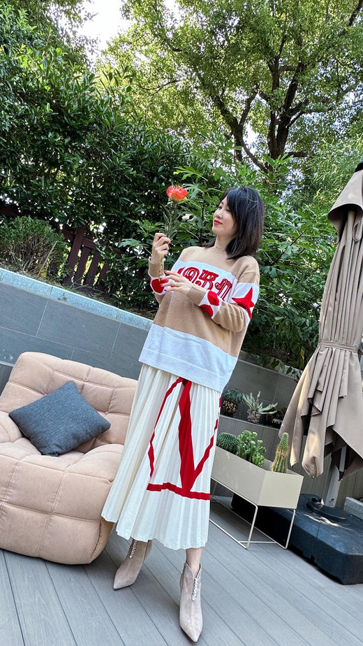 westory2024秋冬新款百搭尖头细中跟短靴绒面水钻时装靴女W24DS84151 商品图7