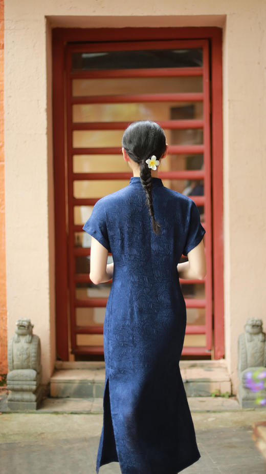 漫物记真丝连肩收腰旗袍Q1071 商品图3