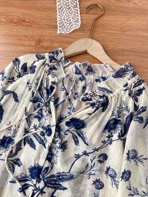 直发 7天发【2496】青花瓷~美学沉淀 高级感莱赛尔天丝轻薄透气复古碎花宽松显瘦衬衫 商品图6