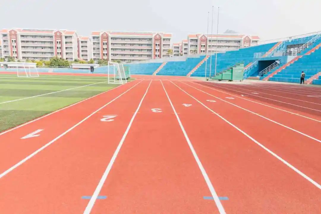 摄图网_501217464_操场运动场跑道数字(企业商用).jpg