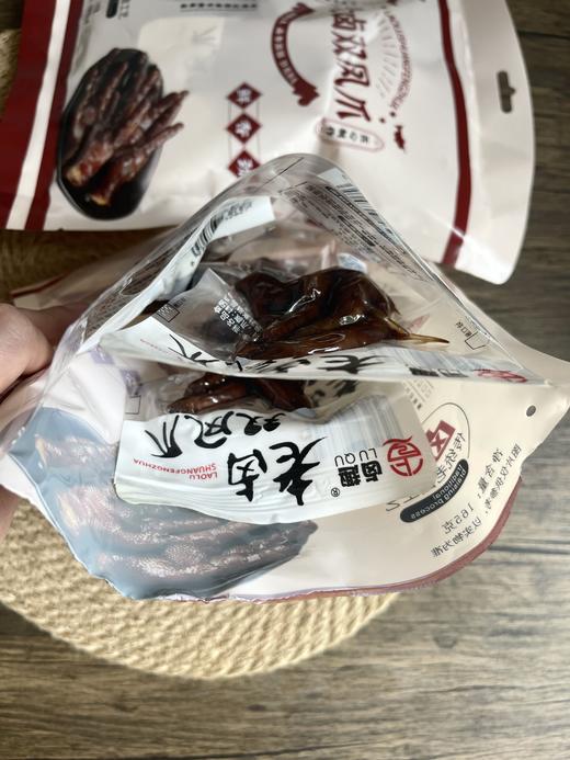  ✅卤趣.老卤双凤爪 传承秘制老汤，草本配方 ✅卤香四溢、每一口都醇厚入味 不添加防腐剂，传承老卤工艺、健康又美味。 商品图1