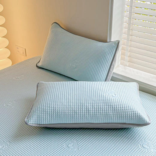 【透气清凉】2025新款5A抗菌冰豆豆席 凉感冰丝席床笠款夏被空调被夏凉被 商品图6