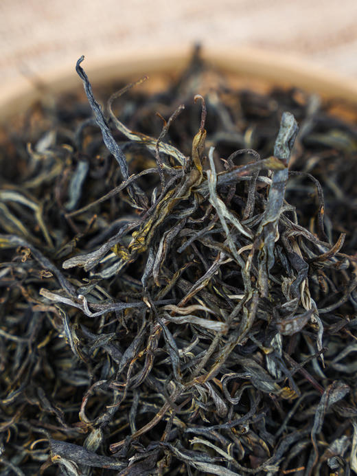 惊喜福利【老曼峨甜/苦茶】2025年头春头采，让内部粉丝感受老曼峨苦甜古树茶的魅力 商品图2