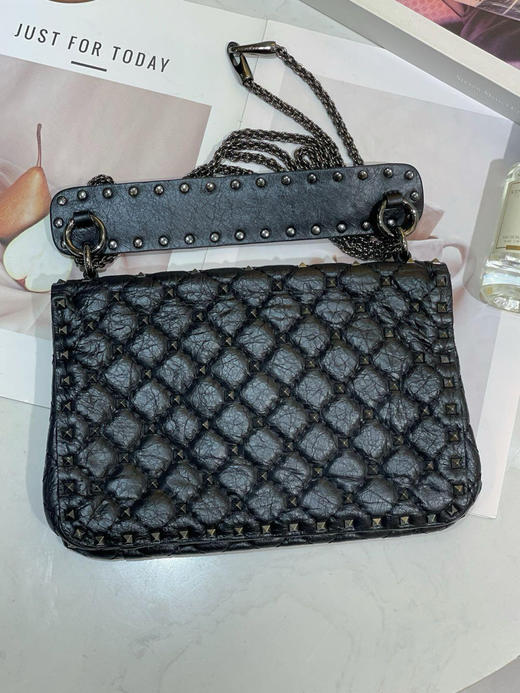 华伦天奴 中号 黑色 牛皮 铆钉 rockstud 链条包 商品图1