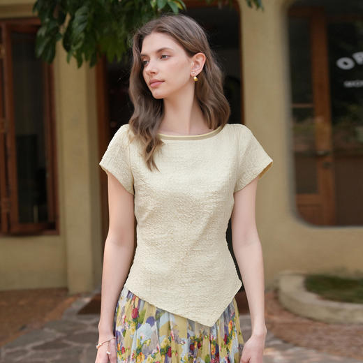 OLrain欧芮儿一字领法式肌理感T恤女夏季2025新款不规则短袖上衣 商品图2