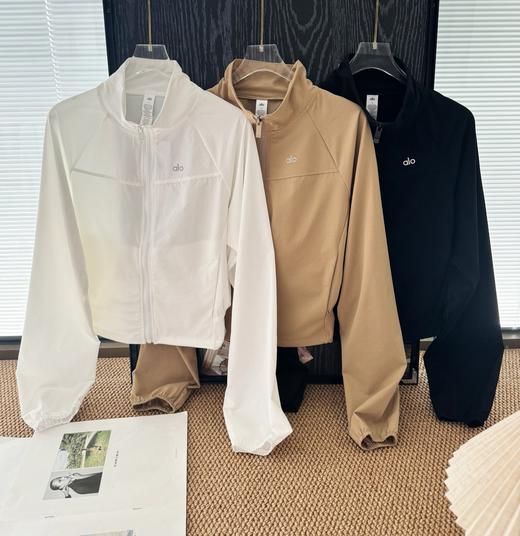 点此购买 Alo春夏季女士反光logo立领夹克防晒外套 md 321875 商品图0