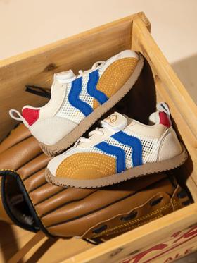2岁小孩哥的小小阿甘鞋👟卡其色好cool！！