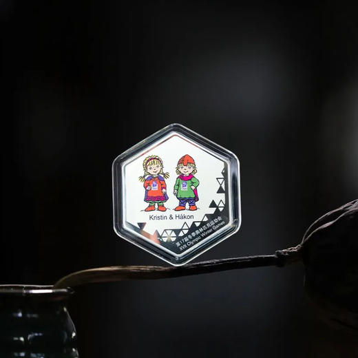 《五环荣耀》历届冬奥会会徽和吉祥物纪念银章  含纯银35克 商品图6