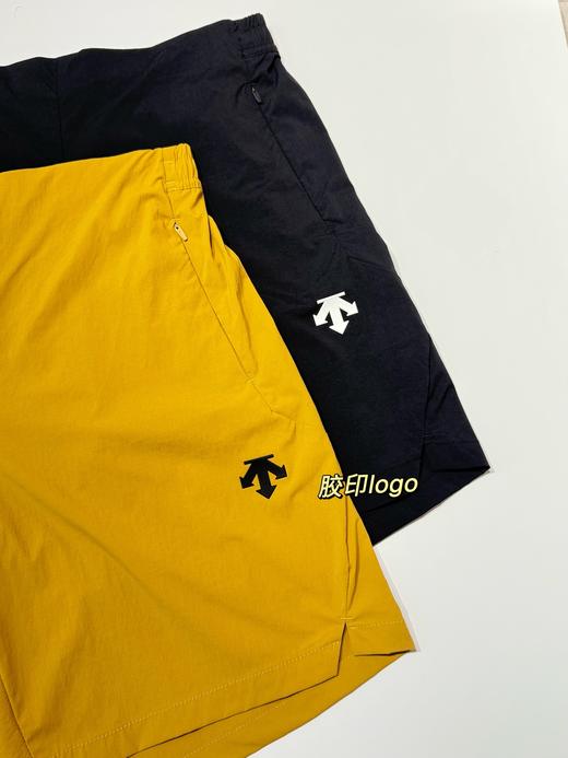 点此购买 迪桑特TRAINING系列综训男士TOUGH梭织运动短裤 ye 321829 商品图14