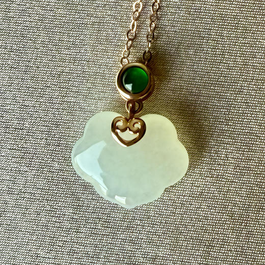 18K玫瑰金和田玉（白冰晴）项链--如意/异形12*14mm/配镶翡翠/链长40+2cm 商品图1