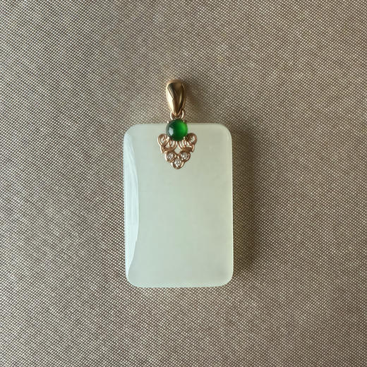 18K金和田玉（白玉）镶钻吊坠--无事牌/方牌14*21mm 商品图0