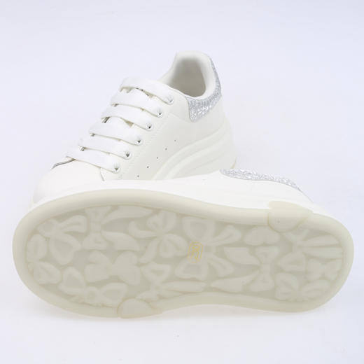 【千百度】BF千百度2025秋新款厚底增高小白鞋女单鞋A25470663 吊牌价999活动价799 商品图3