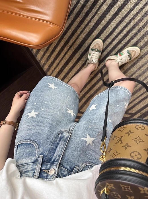 星星显瘦牛仔五分裤 商品图0