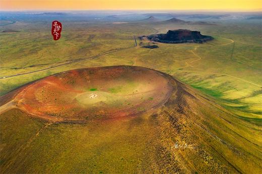 光影北疆·地质奇观摄影之旅——内蒙乌兰哈达火山、大红山峡谷、古力脑包玄武岩六棱柱群、黄河老牛湾、大同土林摄影团6天 商品图2