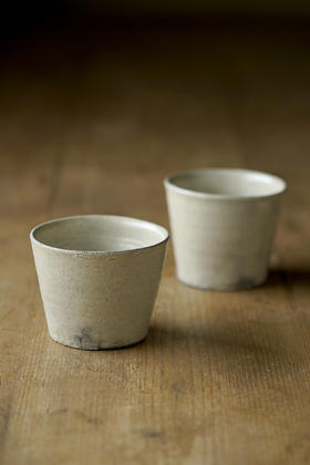 尾形笃61薪陶石粉引｜猪口