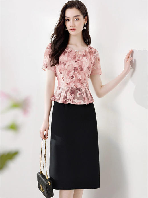 「自」全新升级【铂金会员257/天猫339/差价82】(05303)时尚假两件收腰连衣裙2025新款夏季碎花拼接气质中长裙 商品图2