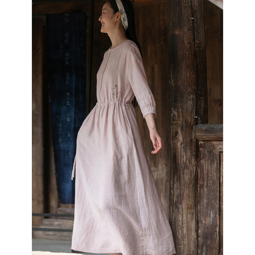 牧衣游原创 汉麻手工刺绣连衣裙宽松轻薄柔软抽绳圆领长裙 无极 商品图1