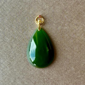 18K黄金和田玉（碧玉）水滴吊坠/单面水滴15*20mm/菠菜绿