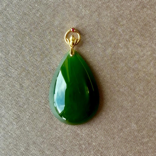 18K黄金和田玉（碧玉）水滴吊坠/单面水滴15*20mm/菠菜绿 商品图0