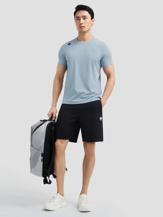 点此购买 迪桑特TRAINING系列综训男士TOUGH梭织运动短裤 ye 321829 商品图7